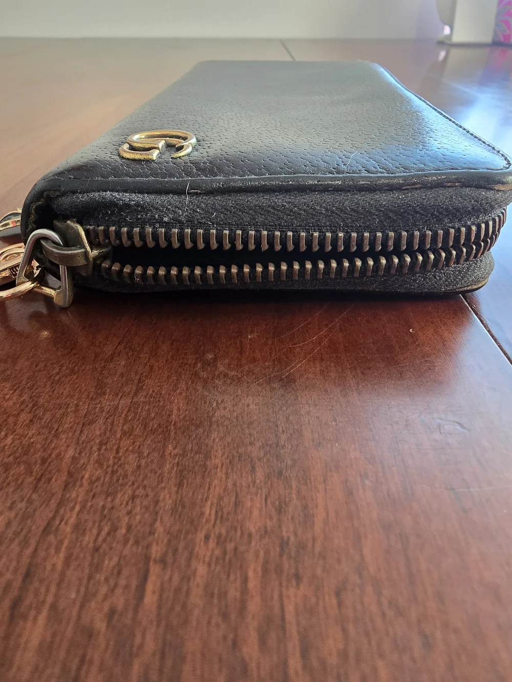 Genuine Gucci Marmont Black Leather Zip Around Wallet with Gold GG Logo, EUC